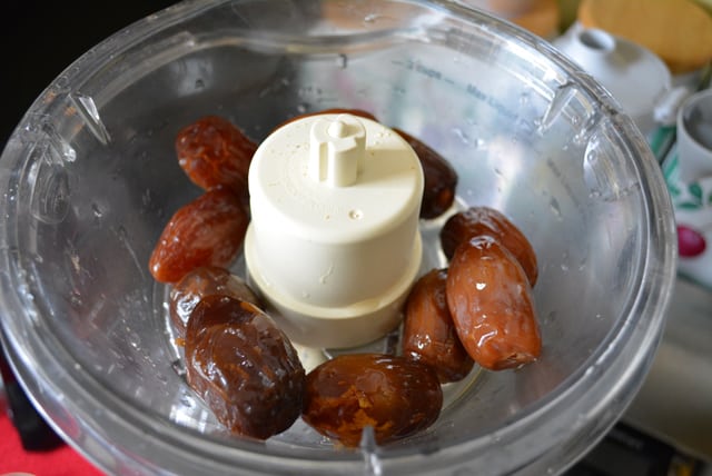 Dates in a food processor.