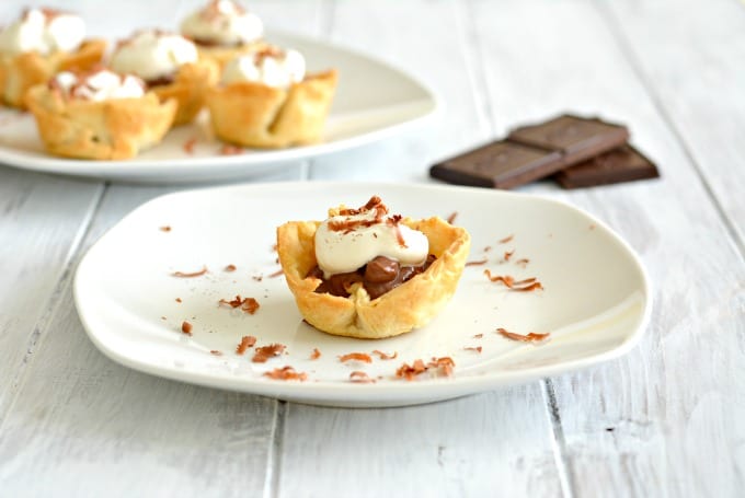 Mini Chocolate Cream Pies