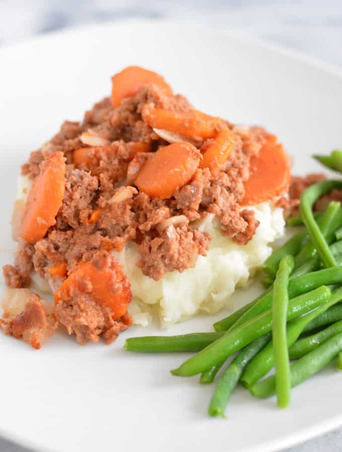 Beef with Carrot Casserole: 4 Ingredients and costs under $3 per serving. Rich in iron, vitamin A and C.
